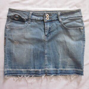 Junior's Denim mini skirt - distressed - sz 11/12